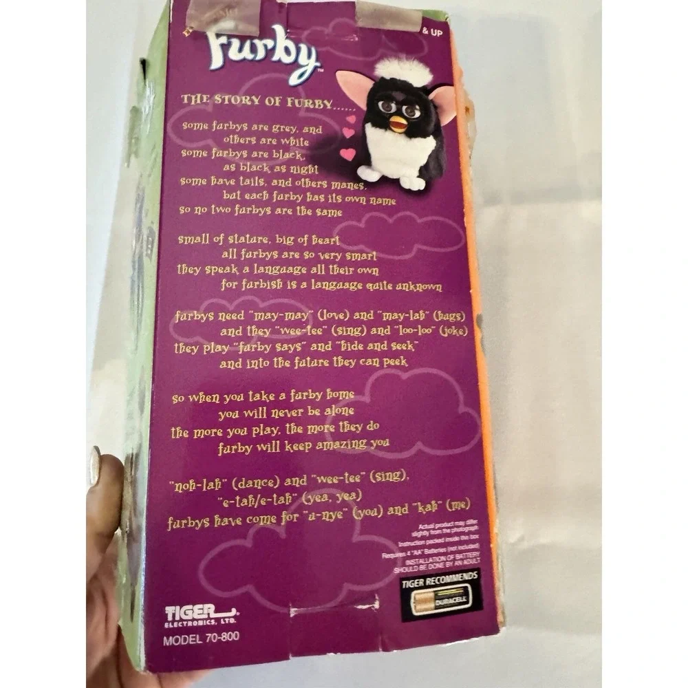 Furby 1998 Gray & Pink Snow Leopard Model 70-800 Tiger Electronic Works BOX/TAG